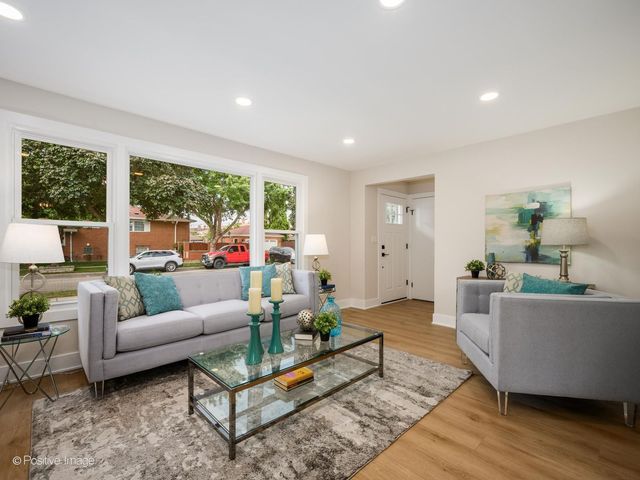 4051 W 80th Place, Chicago, IL 60652