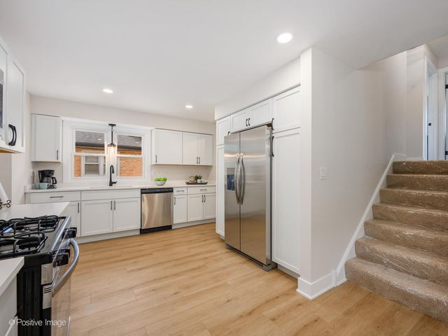4051 W 80th Place, Chicago, IL 60652