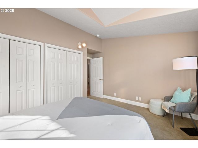2360 38TH Ave, Longview, WA 98632