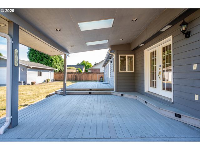 2360 38TH Ave, Longview, WA 98632