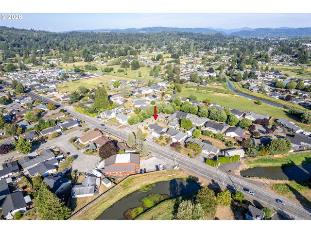 2360 38TH Ave, Longview, WA 98632
