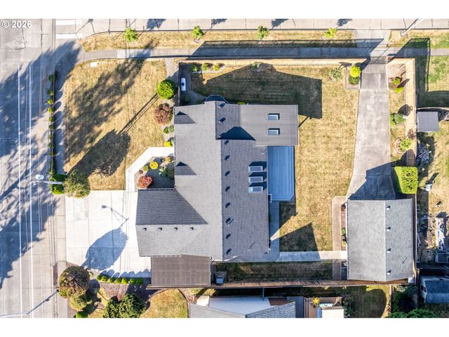 2360 38TH Ave, Longview, WA 98632