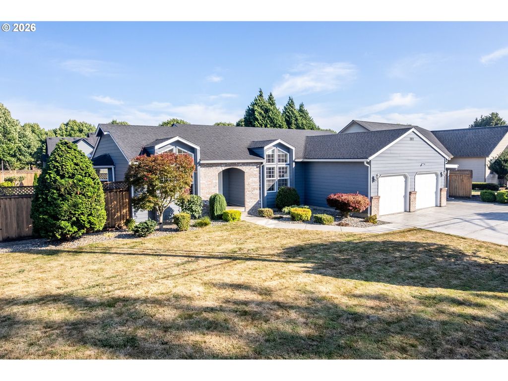2360 38TH Ave, Longview, WA 98632