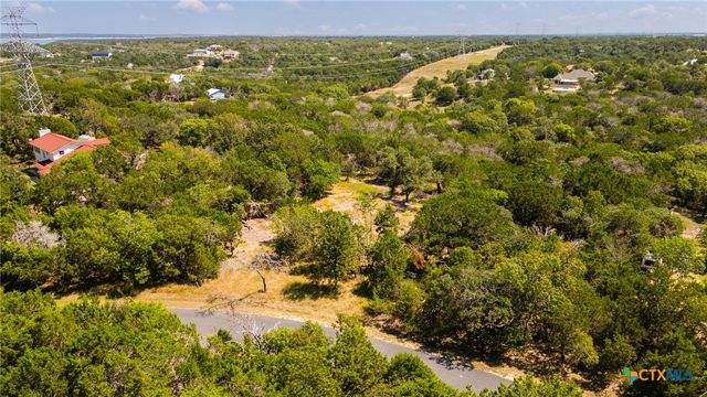 8390 Mountain Drive, Salado, TX 76571