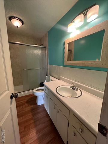 404 Moore Street, Dexter, MO 63841