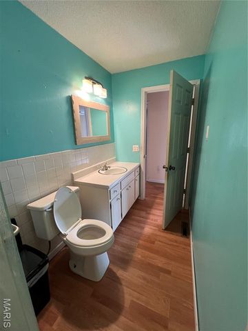 404 Moore Street, Dexter, MO 63841