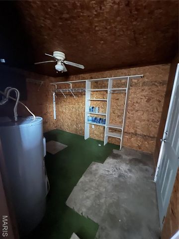 404 Moore Street, Dexter, MO 63841