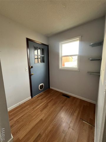 404 Moore Street, Dexter, MO 63841