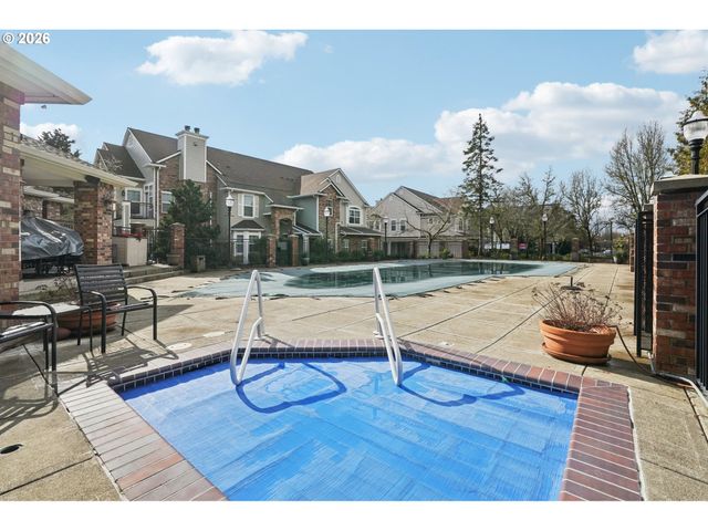 6299 Ne CARILLION Dr, Hillsboro, OR 97124