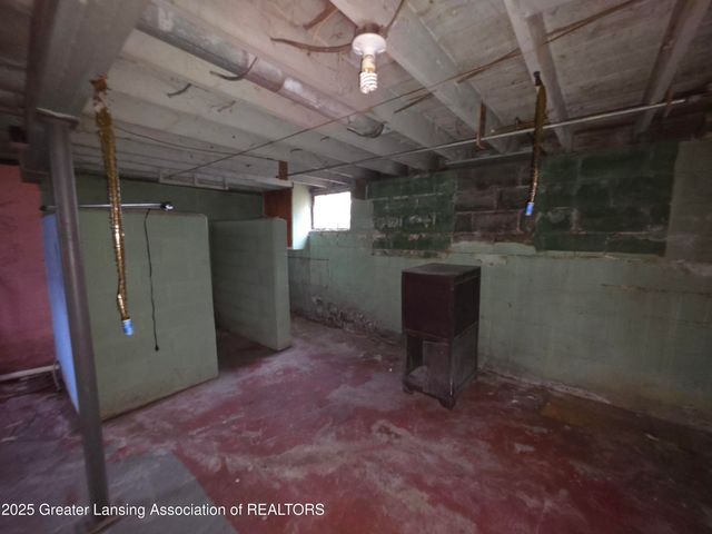 1106 Regent Street, Lansing, MI 48912