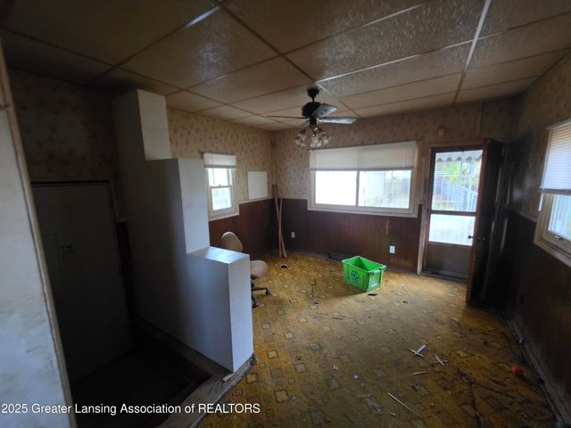 1106 Regent Street, Lansing, MI 48912