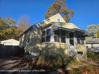 1106 Regent Street, Lansing, MI 48912