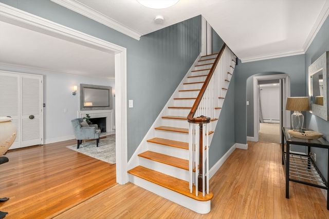 119 Newton Ave N, Worcester, MA 01609