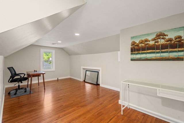119 Newton Ave N, Worcester, MA 01609