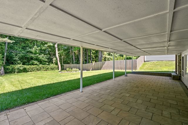 119 Newton Ave N, Worcester, MA 01609