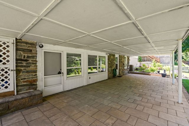 119 Newton Ave N, Worcester, MA 01609