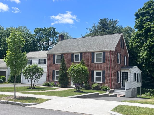 119 Newton Ave N, Worcester, MA 01609