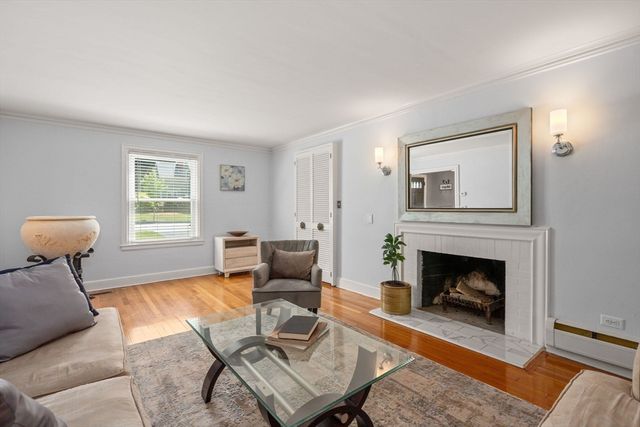 119 Newton Ave N, Worcester, MA 01609
