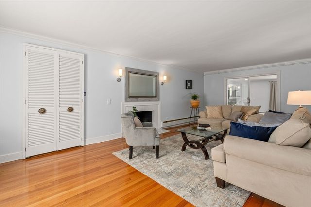 119 Newton Ave N, Worcester, MA 01609