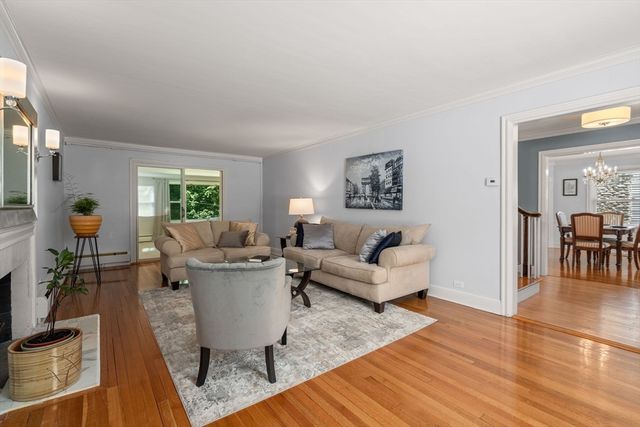 119 Newton Ave N, Worcester, MA 01609