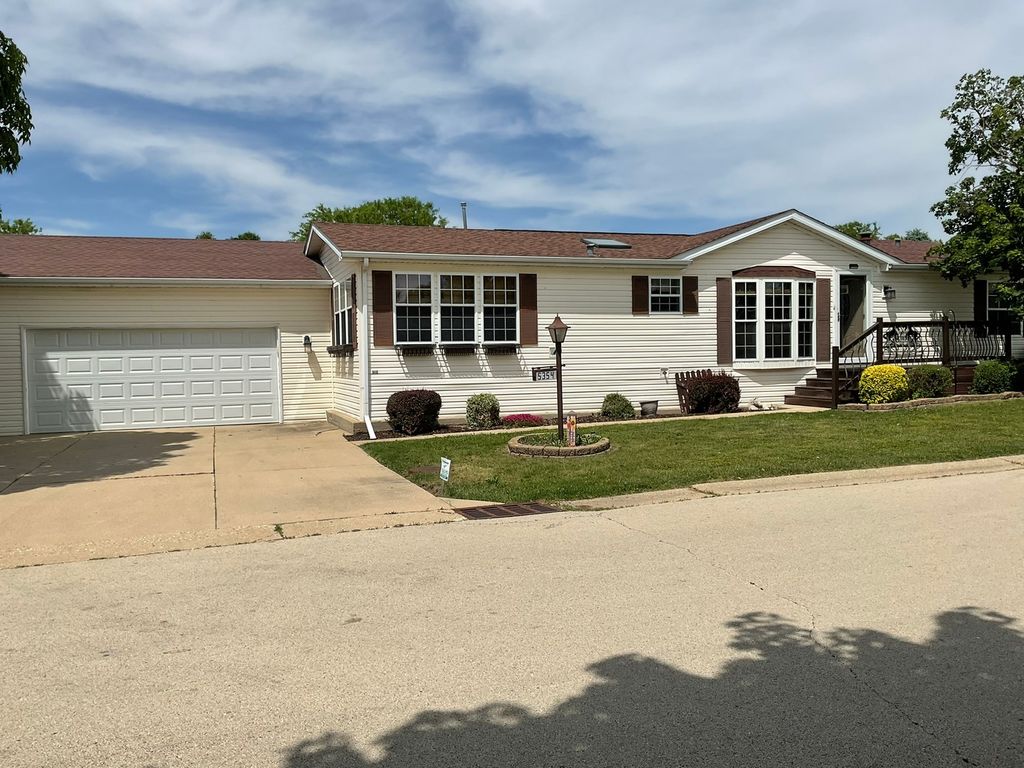 5354 AUTUMNASH, Machesney Park, IL 61115