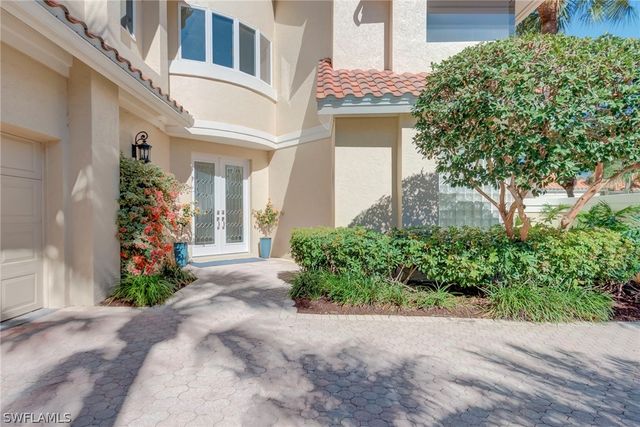 3320 Riviera Lakes CT, Bonita Springs, FL 34134