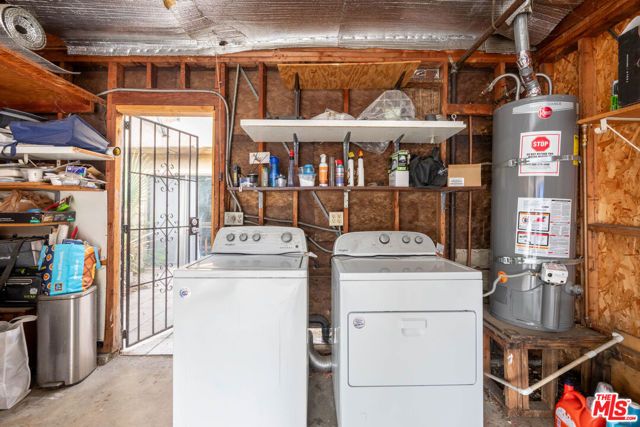 14924 Nordhoff Street 6, North Hills (los Angeles), CA 91343