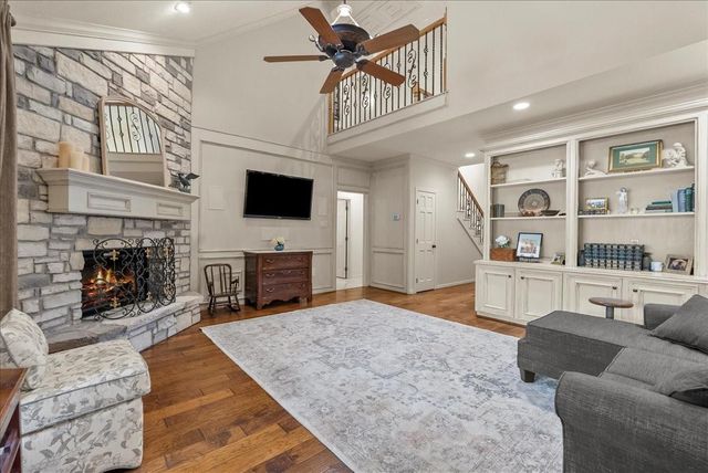 408 Allan Street, Friendswood, TX 77546