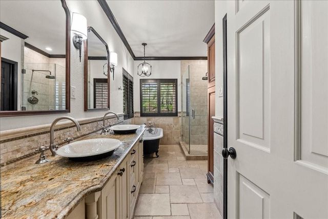 408 Allan Street, Friendswood, TX 77546