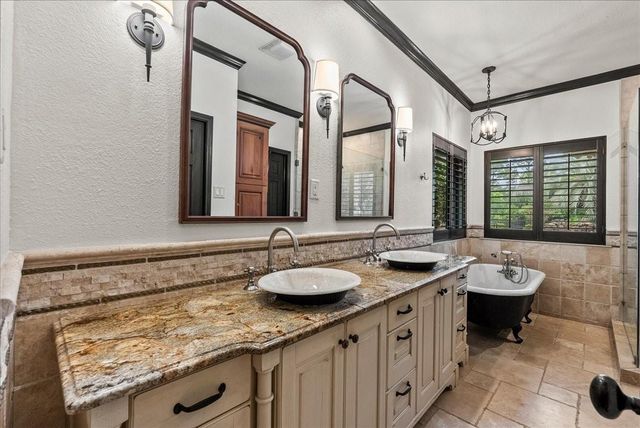 408 Allan Street, Friendswood, TX 77546