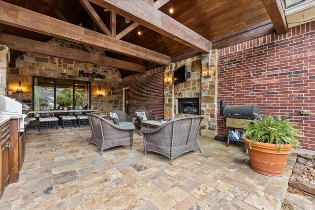408 Allan Street, Friendswood, TX 77546