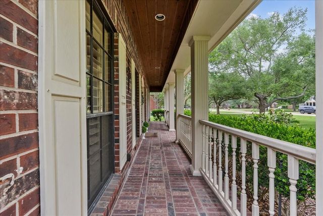 408 Allan Street, Friendswood, TX 77546