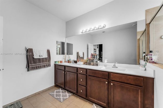 3763 SE 2nd St, Homestead, FL 33033