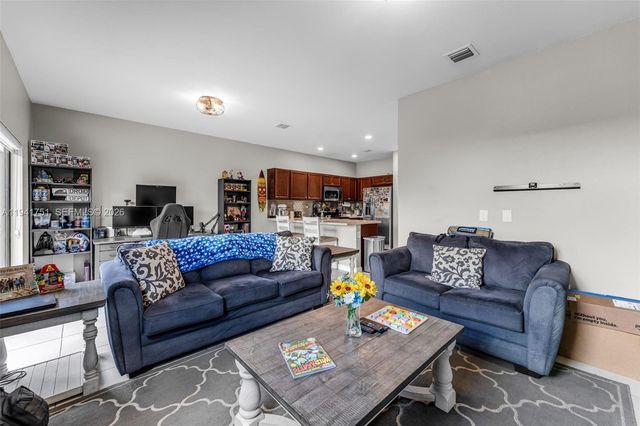 3763 SE 2nd St, Homestead, FL 33033