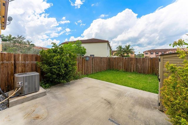3763 SE 2nd St, Homestead, FL 33033
