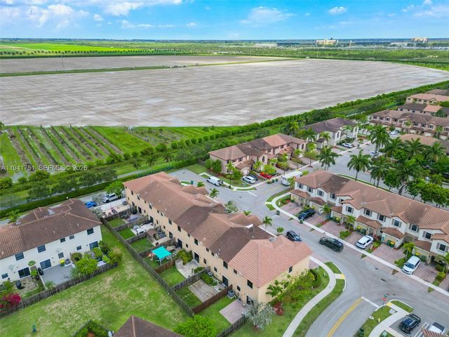 3763 SE 2nd St, Homestead, FL 33033