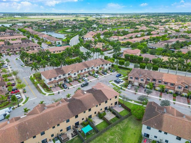 3763 SE 2nd St, Homestead, FL 33033