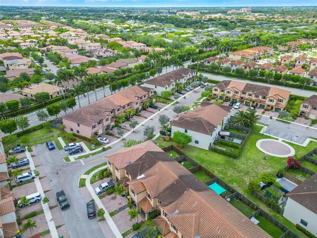 3763 SE 2nd St, Homestead, FL 33033