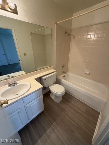 275 North LAMB BL Boulevard C, Las Vegas, NV 89110