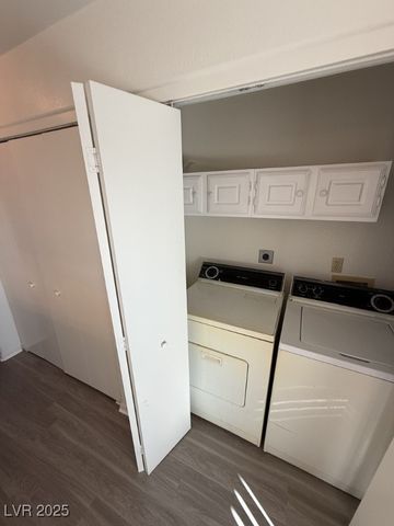 275 North LAMB BL Boulevard C, Las Vegas, NV 89110