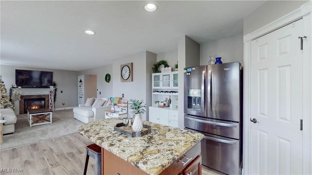 9905 Creekside Way, Streetsboro, OH 44241