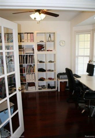 174 EVALINE Drive, Troy, MI 48085