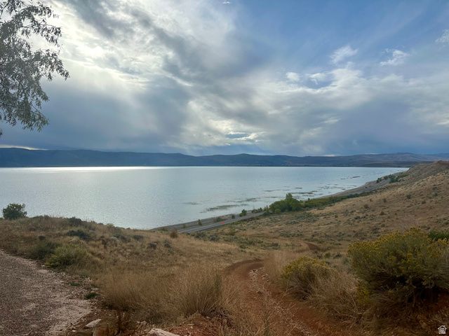3067 S MONARCH DR, Garden City, UT 84028