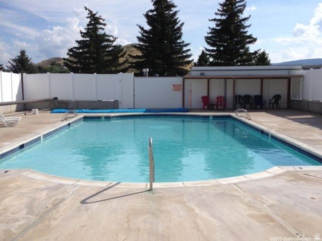 3067 S MONARCH DR, Garden City, UT 84028