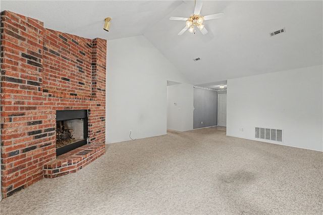 1884 Albany Street, Fayetteville, AR 72704