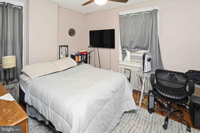 421 DERSTINE AVE, Lansdale, PA 19446