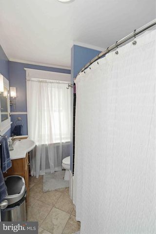 421 DERSTINE AVE, Lansdale, PA 19446