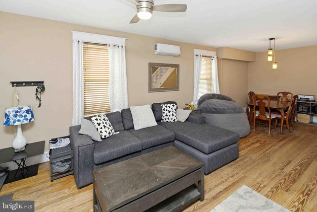 421 DERSTINE AVE, Lansdale, PA 19446