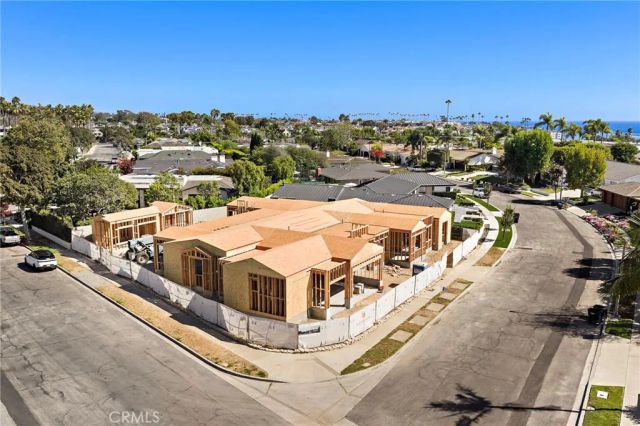 1900 Altura Drive, Newport Beach, CA 92625