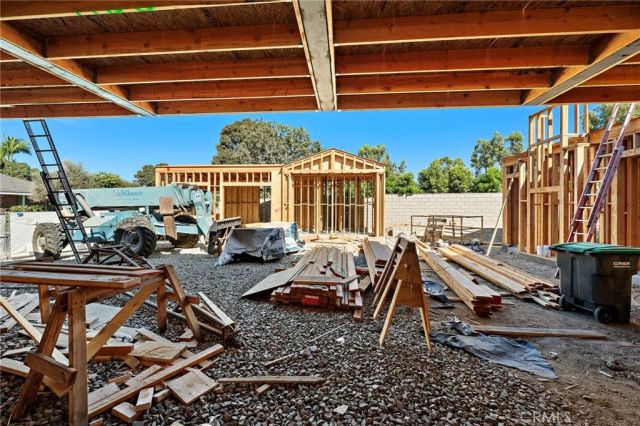 1900 Altura Drive, Newport Beach, CA 92625